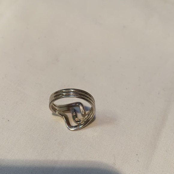 925 Sterling Silver Ring - Picture 4 of 4
